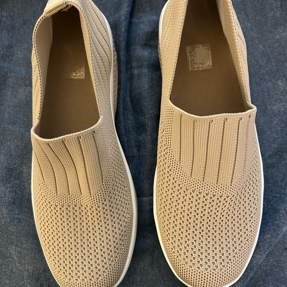 Women's Tan Slip-On Orthopedic shoe.